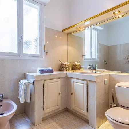 Maison Bianchi - 115 Promenade Des Anglais * 尼斯